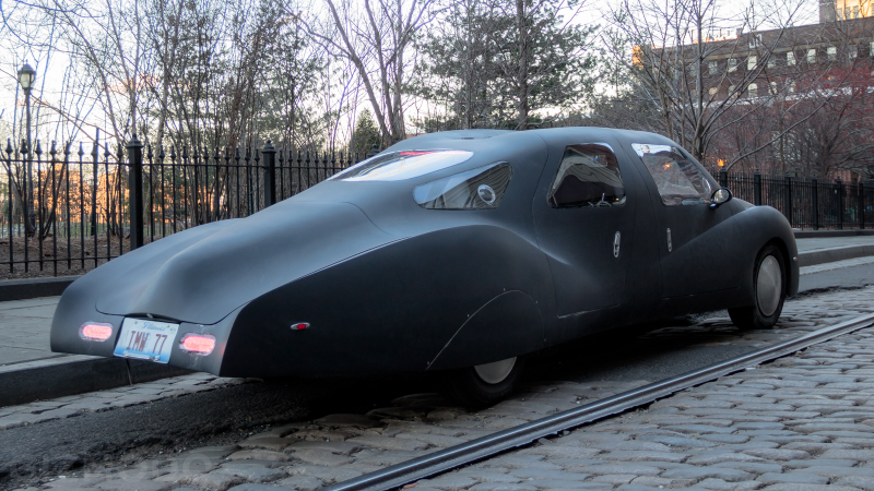 Illustration for article titled Riding in the Car of the Future, Built in an Illinois Barn
